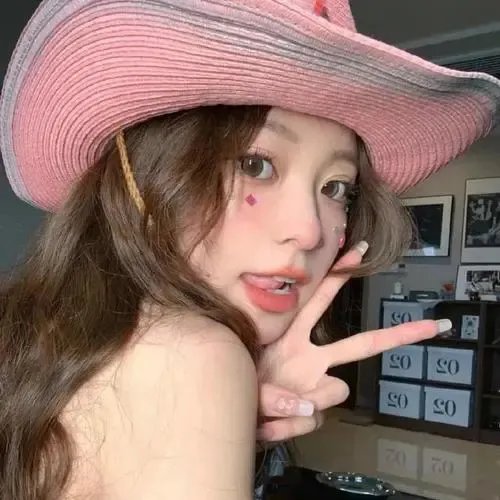 明星离婚传闻言论翻车，服务器被挤瘫痪，一个月引热议